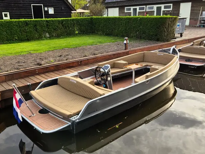 Sloep Beulaker Lounge